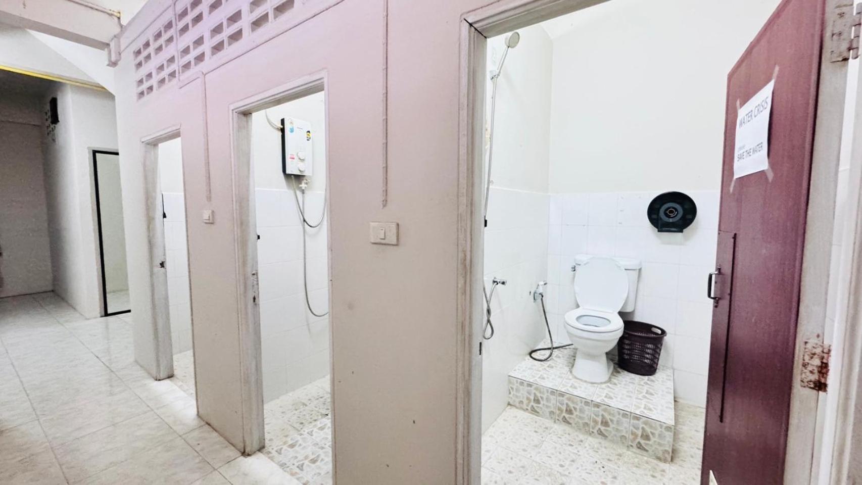 Stay At Moon Hostel Haad Rin Esterno foto